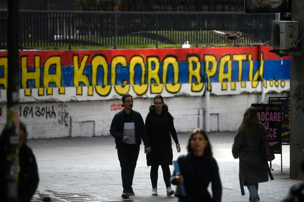 Grafiti u doba opsade 8 Grafit Kad se vojska na Kosovo vrati