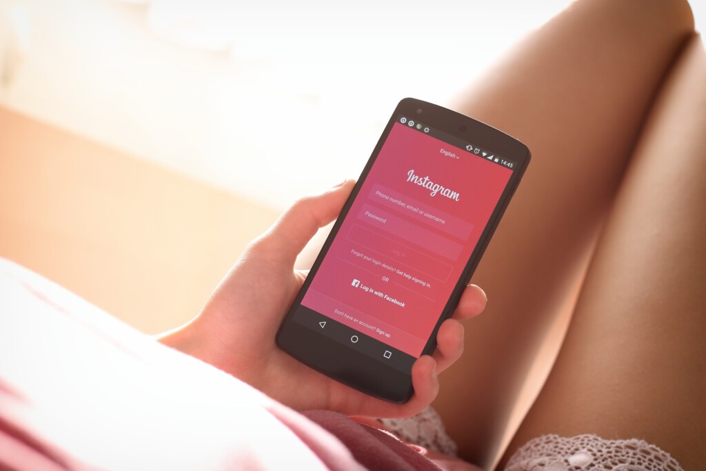 Generacija Z i AI - alat, igračka ili Trojanski konj? 2 StockSnap people 2570925 1920