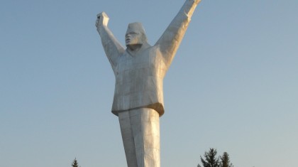 Valjevo spomenik Stjepan Filipovic foto wikimedia Mazbln scaled