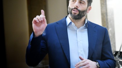 1674748838 VEC 1362 01 scaled 1