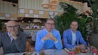Mali krug povezanih ljudi 8 1711800653 vucic02 copy