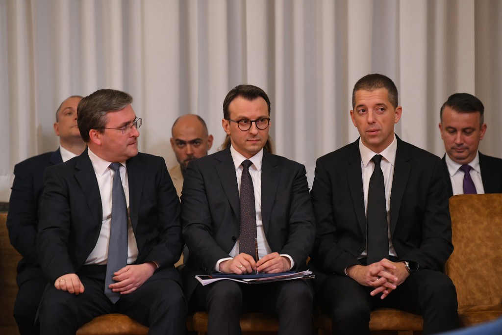 aleksandar vucic obracanje foto amir hamzagic nova rs