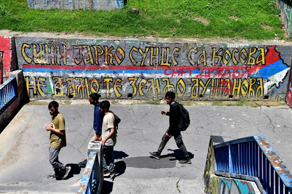 Pledoaje za novi patriotizam 3 Grafiti foto Vesna Lalic Radar 25