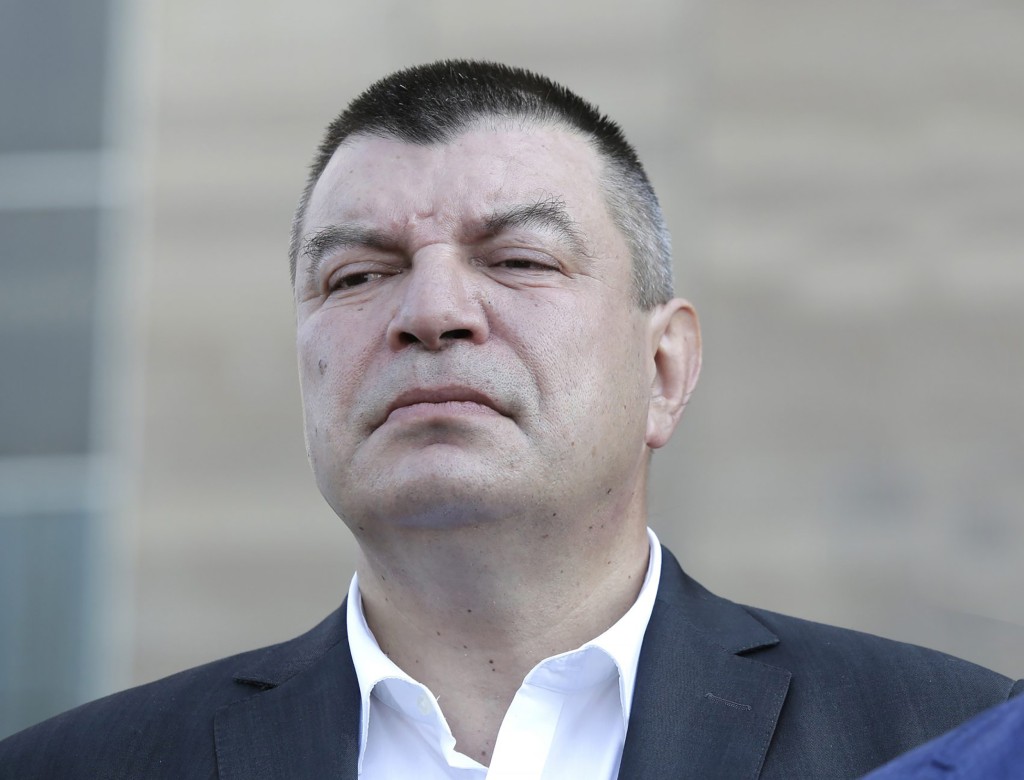 EPS i građani u minusu, a banka bliska SNS u plusu 15 miliona evra 6 grcic foto Vesna Lalic 69 scaled 1 copy