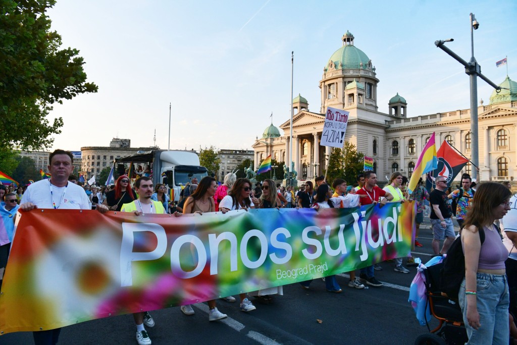 Kvir protiv krivih 4 prajd Foto filip kraincanic nova rs 2