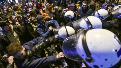 1733945690 Protest studenata ispred Predsednistva Srbije 111224 Foto Goran Srdanov 12 scaled 1