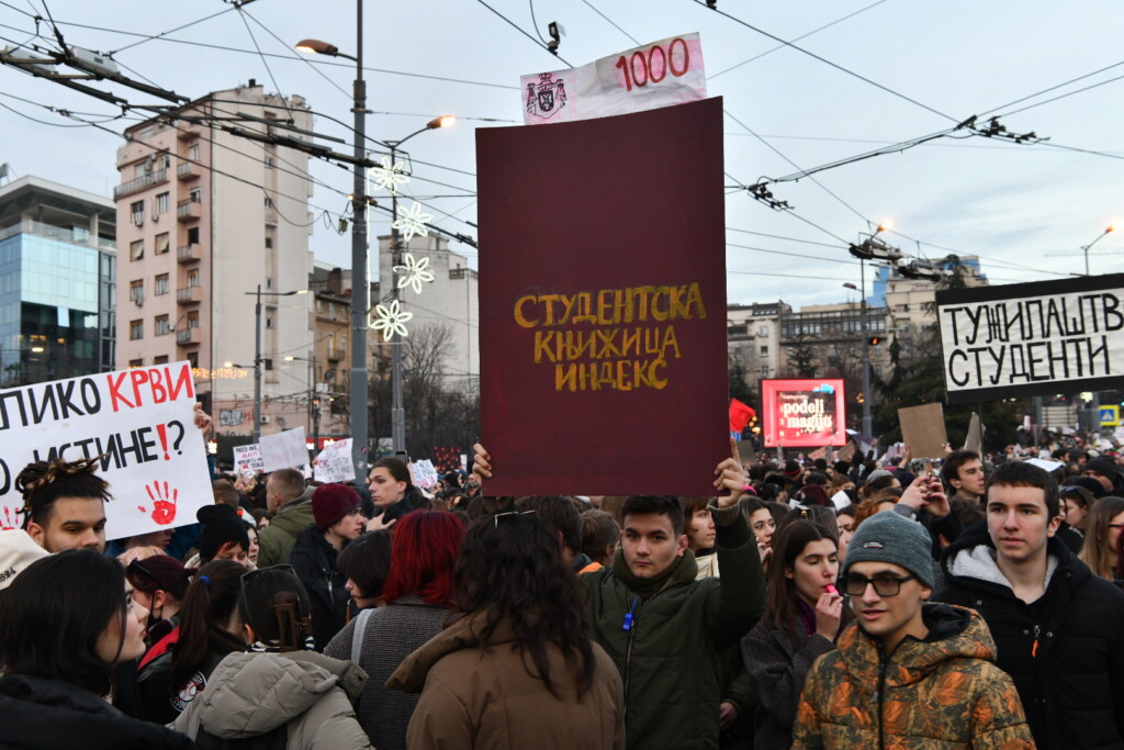 Studenti su novo lice Srbije - pametniji su i hrabriji od generacije 1968. 2 Protest Slavija studentski 221224 Foto Vesna Lalic 22