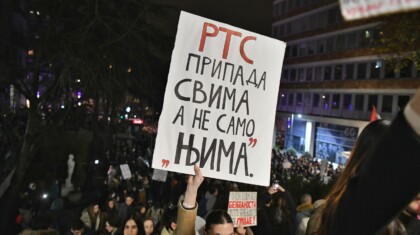 Protest studenata ispred RTS 121224 Foto Goran Srdanov 17