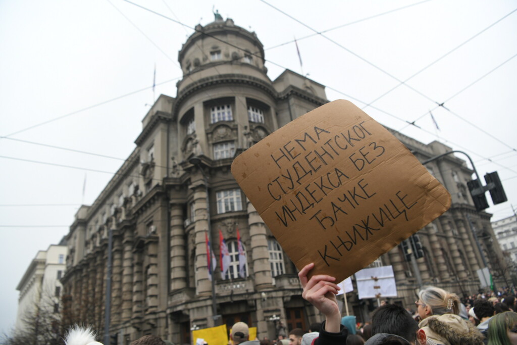 Bez kritike nema napretka 4 HAM 6483
