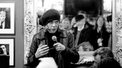 Lara Poson Foto Peter Clark