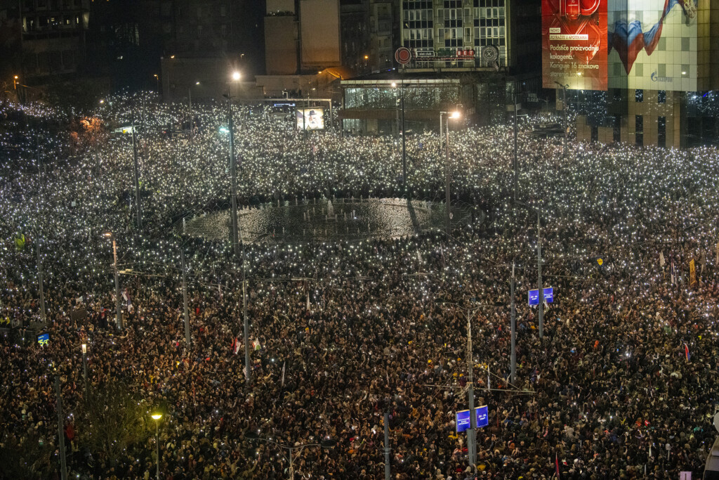 Budi s nama do kraja. U suprotnom - kajaćeš se 2 Najveci Protest 15 za 15 Foto Vladislav Mitic Nova rs 201 copy