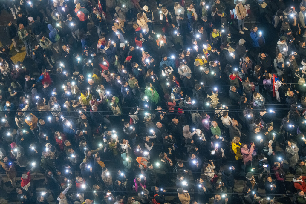 Da se potpišemo i prebrojimo 2 Najveci Protest 15 za 15 Foto Vladislav Mitic Nova rs 207 copy