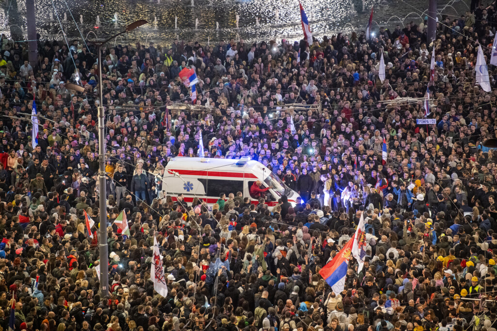 Ne znam šta je bilo – top, sirena, buka. Znam samo da je neko to pustio 3 Najveci Protest 15 za 15 Foto Vladislav Mitic Nova rs 213 copy