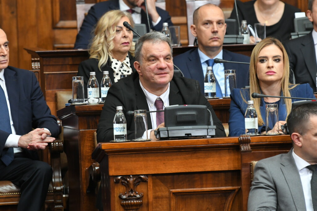 Ministar osvete u ulozi pajaca moćnih 2 HAM 9259
