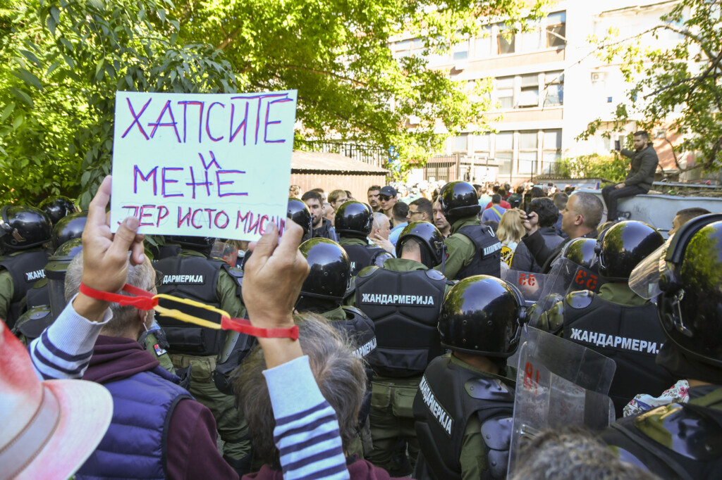 Masivni državni udar 2 1747305876 NOVI SAD BLOKADA SUDA ZBOG UHAPSENIH STUDENATA 1197