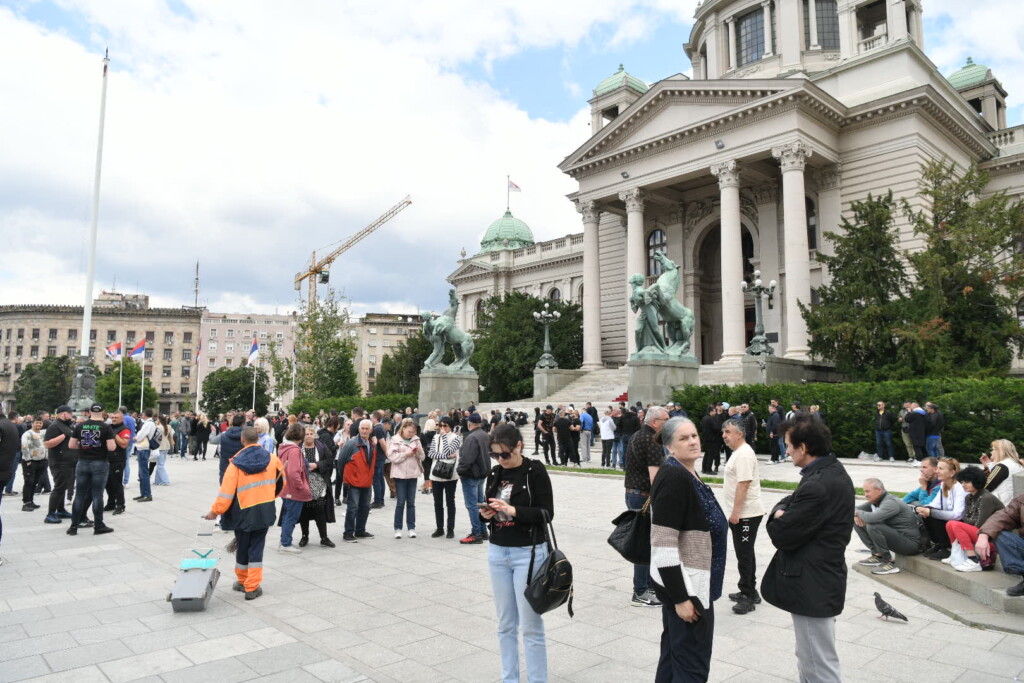 Vučićevo samovlašće i istorijske paralele 4 1748173149 cacilend caci skupstina 250525 foto goran srdanov nova rs 29