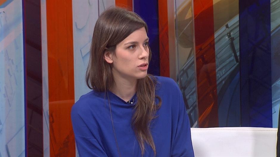 Rasprodaja prirodnih dobara uoči političkog kraja 4 bg zuta patka clf 050218 still001 206733 3