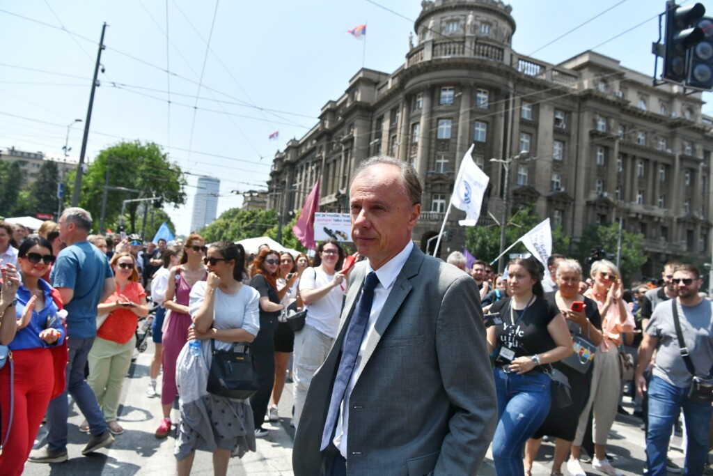 Stop privatizaciji visokog školstva 2 1749466285 Protest blokda raskrnica Fakulteti NA RASKRSNICI Foto Vesna Lalic 57