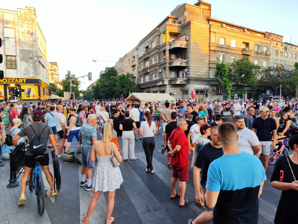 Kako smo od kazne od 2.500 dinara došli do kazne zatvora 3 1751268881 Blokada Zemun 290625 Foto Goran Srdanov 28 scaled 1