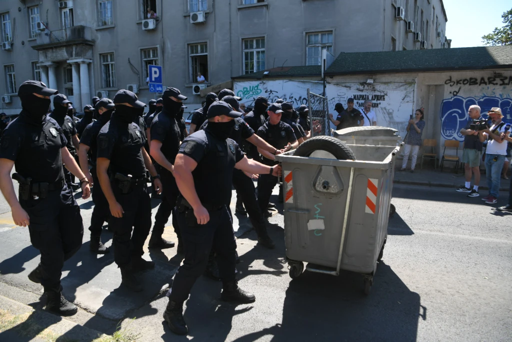 Mi, građani, moramo da zaustavimo dalje pljačkanje Srbije 4 1751273232 Blokada kod Poljoprivrednog fakulteta 300625 Foto Amir Hamzagic 22