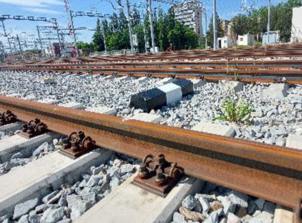 Pruga nebezbedna, a Vučić insistira da se otvori za saobraćaj 6 20250520 诺苏段路基和轨道现场检查问题 塞铁 8567621d 33b4 435d a485 250615 162147 11 1