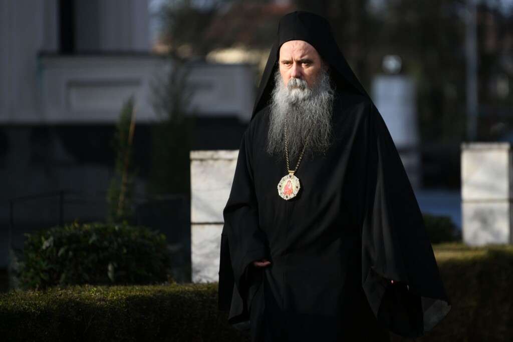 Požrtvovani studenti, žrtveni univerziteti i razni profesori 2 FIL 8023 1 01 scaled 1