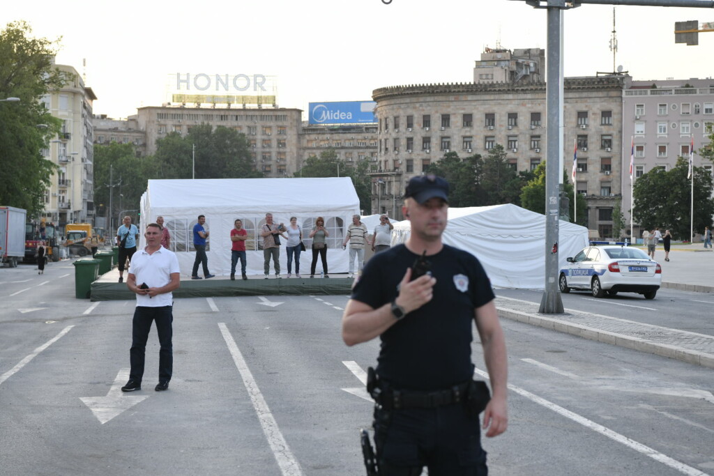 Dan za velike promene 2 protest setnja od pravnog do predsednistva 040625 foto goran srdanov nova rs 10