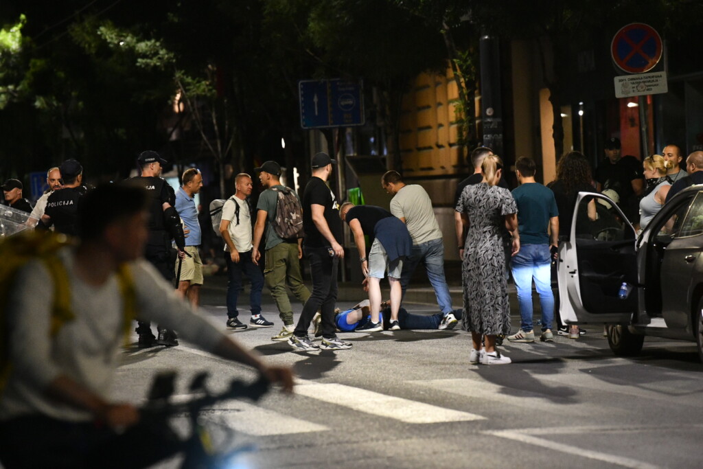 Vlast nelegitimna, batina realna 2 vidimo se na vidovdan protest 280625 foto vesna lalic nova rs 68