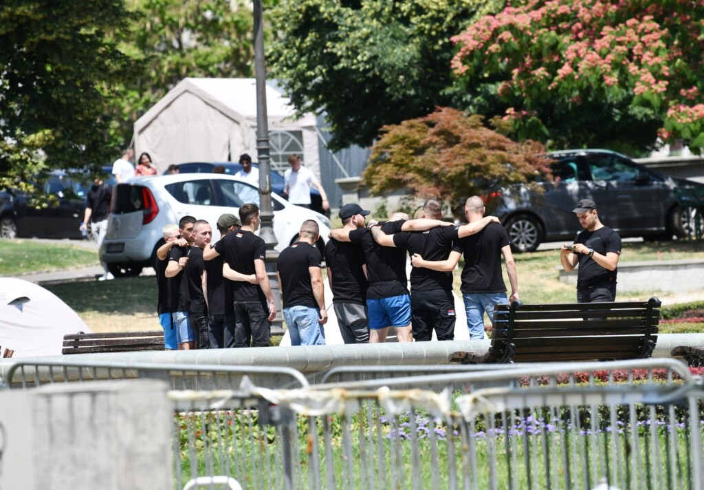 Paramilitarne formacije kao udarni odredi dvojice vođa 3 1749728140 Cacilend Pionirski park foto Vesna Lalic Nova rs 6 scaled 1