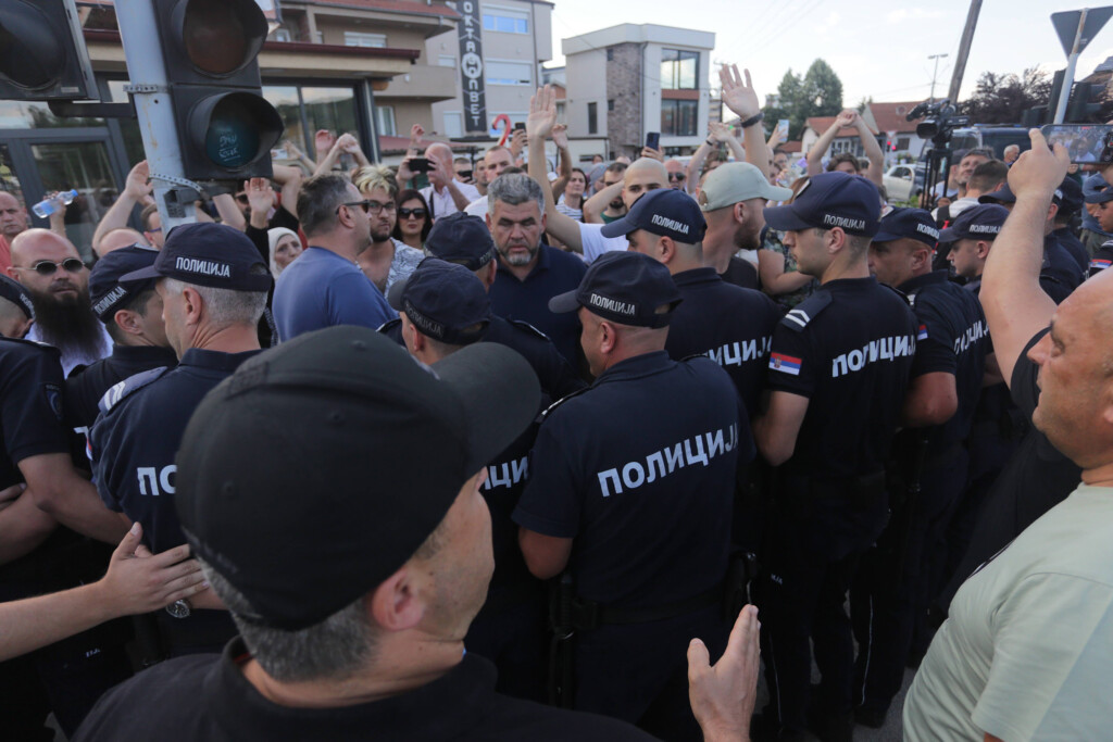 Policija ne može da padne niže 4 1751352896 Beta 9nfsnsf74x