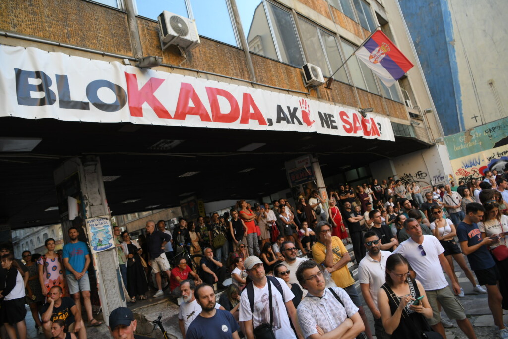 Nema napretka dok se ne iskoreni sistemska korupcija 2 Protest podrske Aleksi 020725 Foto Amir Hamzagic 17