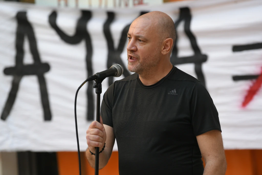 Vladimir Đukanović izgubio sudski spor protiv novinara Radara Vuka Cvijića 3 Protest podrske Aleksi 020725 Foto Amir Hamzagic 21