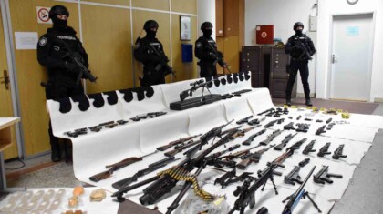 zaplenjeno oruzje Foto mup srbije