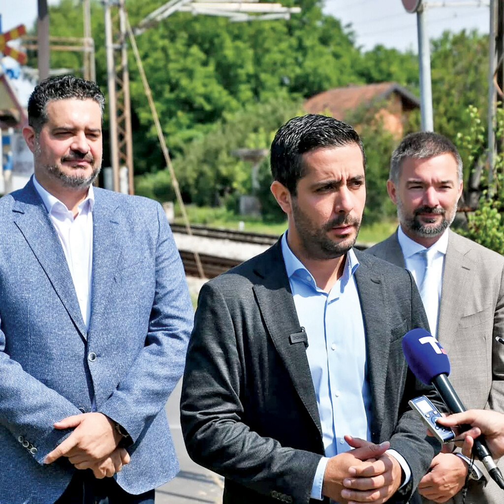 Kineske pare u džepovima srpskih političara i biznismena 6 „Infrastruktura zeleznica Srbije u narednom periodu kompletno ce urediti 35 putnih prelaza. Na 1