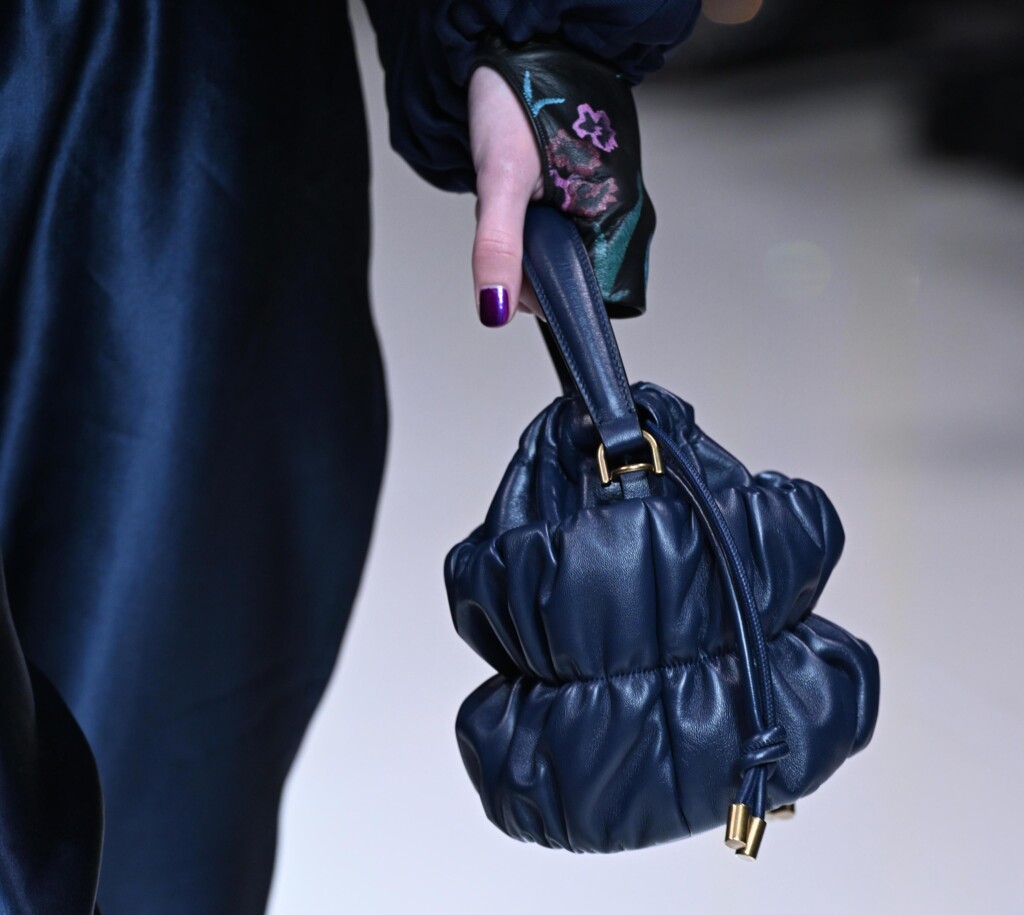Legenda: Armani 20 12054453