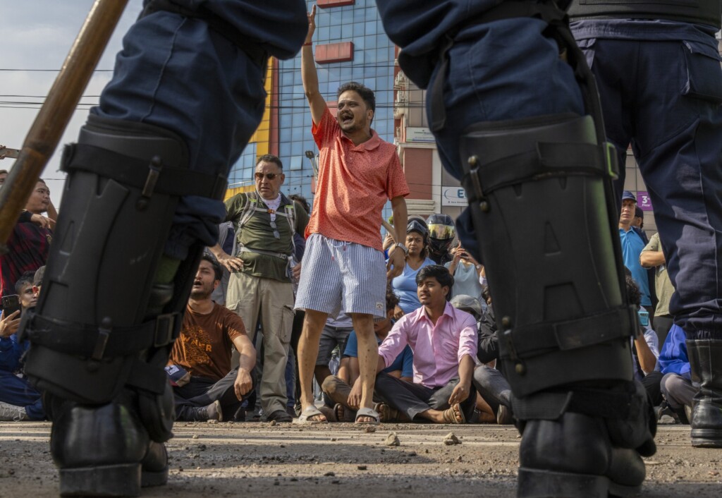 Šta piše u „nepalskom scenariju“ 4 13330097