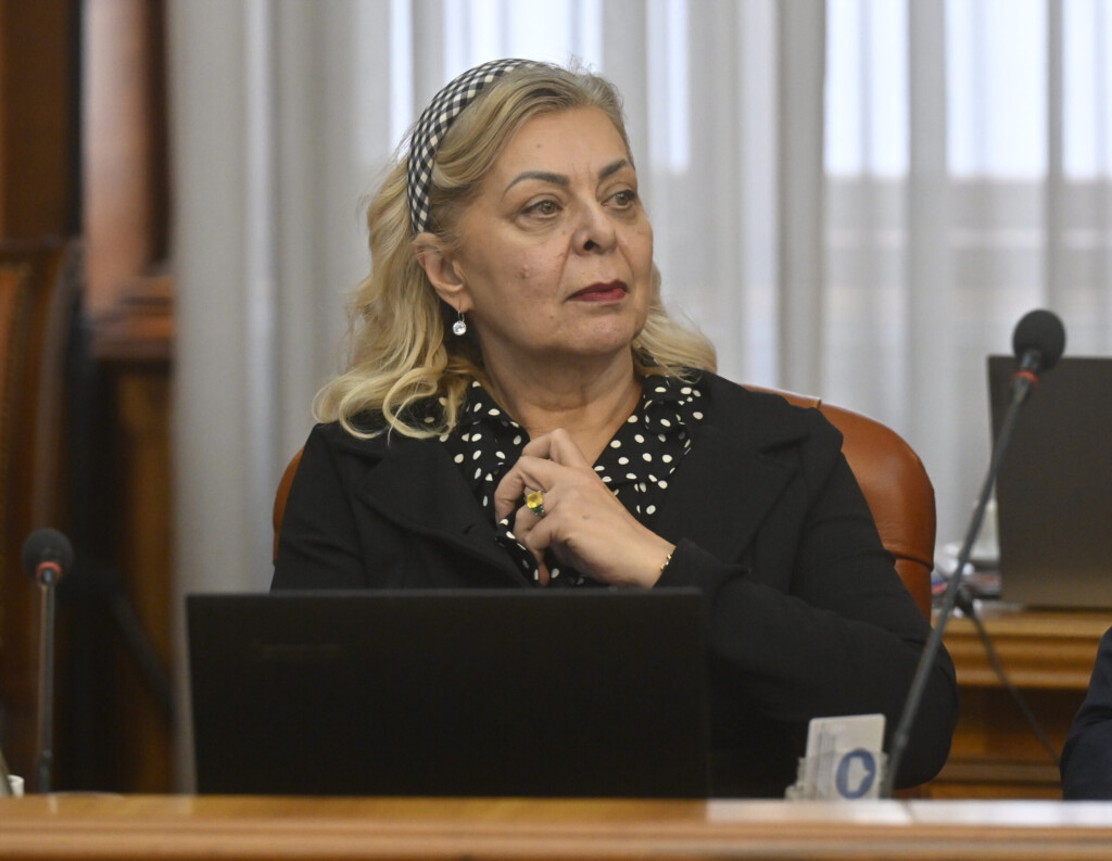 Na „završenu“ prugu hteli da potroše još 160 miliona evra 4 Photo M.M. ATAImages