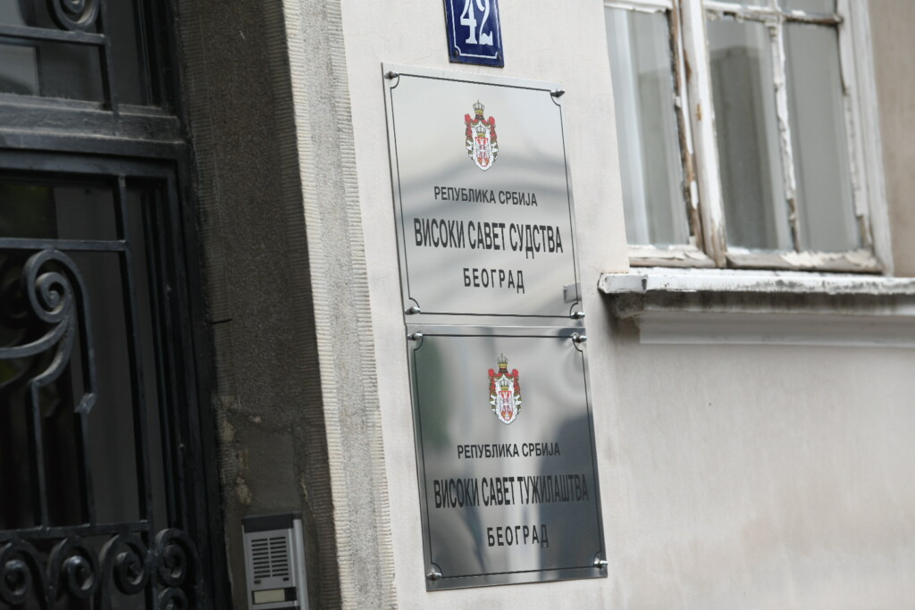 Odbor civilnog društva EU i Srbije (JCC): Pozdravljamo inicijativu menadžerskog otkupa medija od United Group 6 protest podrske tuziteljki Bojani Savovic foto amir hamzagic nova rs26