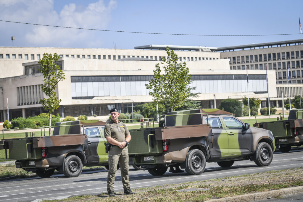 Tancovanje s tenkovima 5 vojna vozila na novom beogradu priprema za vojnu paradu foto goran srdanov nova rs 26