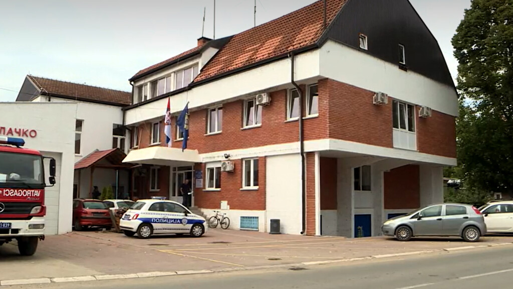Ko je ponovo sakrio dva minuta 3 1758820476 doljevac