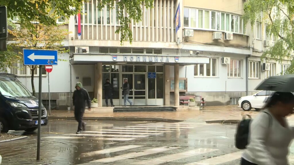 Ko je ponovo sakrio dva minuta 5 1759397888 NIS POLICIJA POLICIJSKA UPRAVA