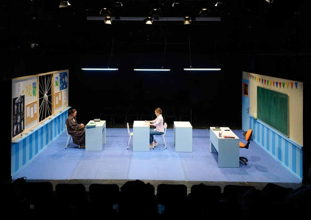 Teatar koji prati šta tišti društvo 4 Premijera Gidionovog cvora CNP 3 1761203458853