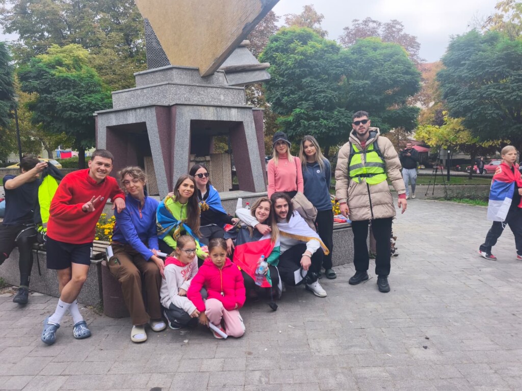 Nema većeg prsta u oko režimu i režimskom sinodu 2 e29a99f0 1cd0 4b84 bf16 30f1edb008c0