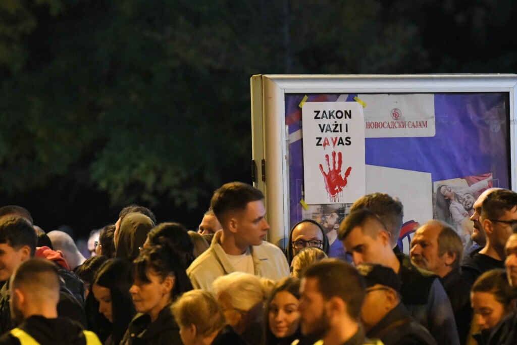 Briga tebe za zemlju i njenu istoriju i čast, samo ti je kinta važna 3 novi sad docek studenta 311025 foto amir hamzagic nova rs 8