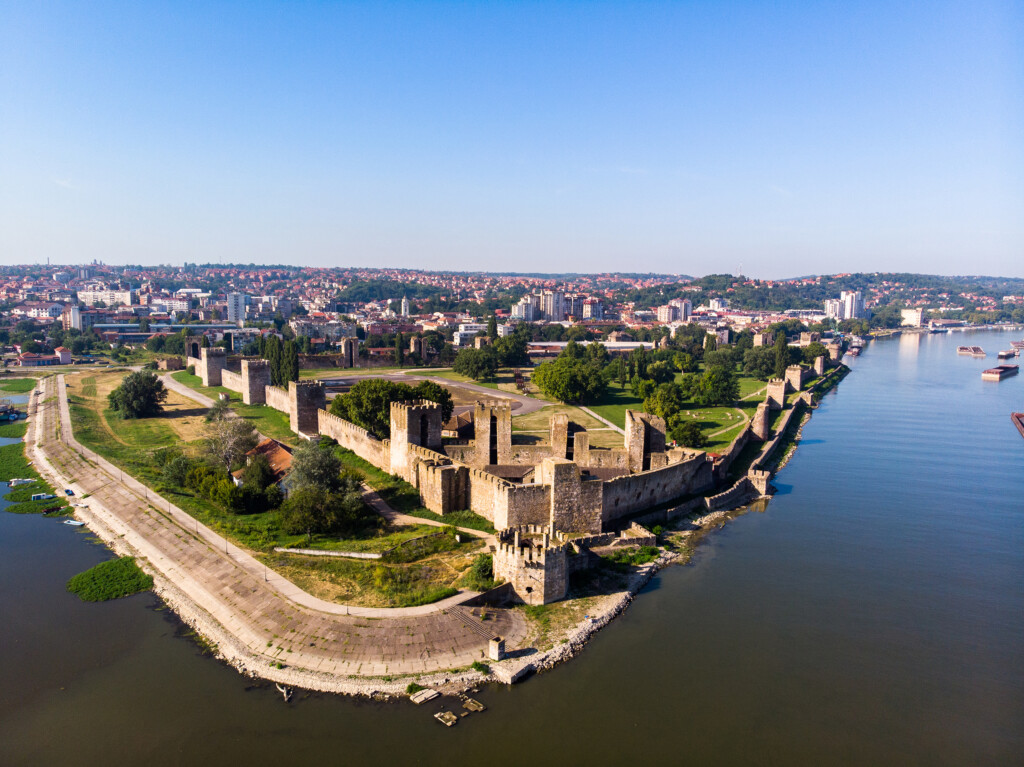 Došli smo do toga da biramo između naših života i njihovih džepova 2 shutterstock 1465872791 copy