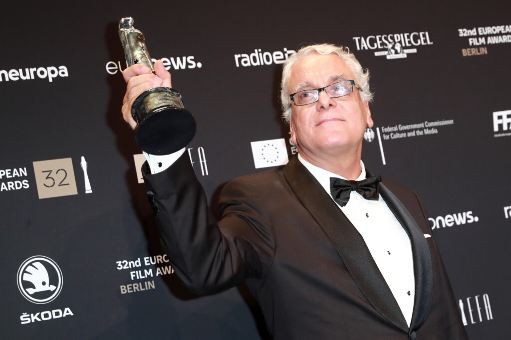 Preispitivanja traumatičnih prošlosti 4 10161997