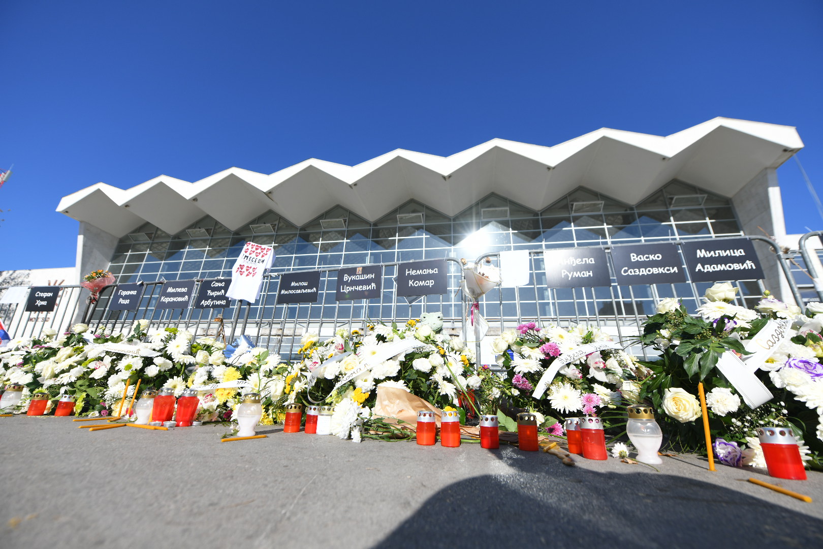 1761988682 Komemorativni skup u Novom Sadu godinu dana od pada nadstresnice Foto Amir Hamzagic nova rs 4