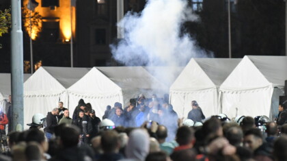 1762122162 1762119816319