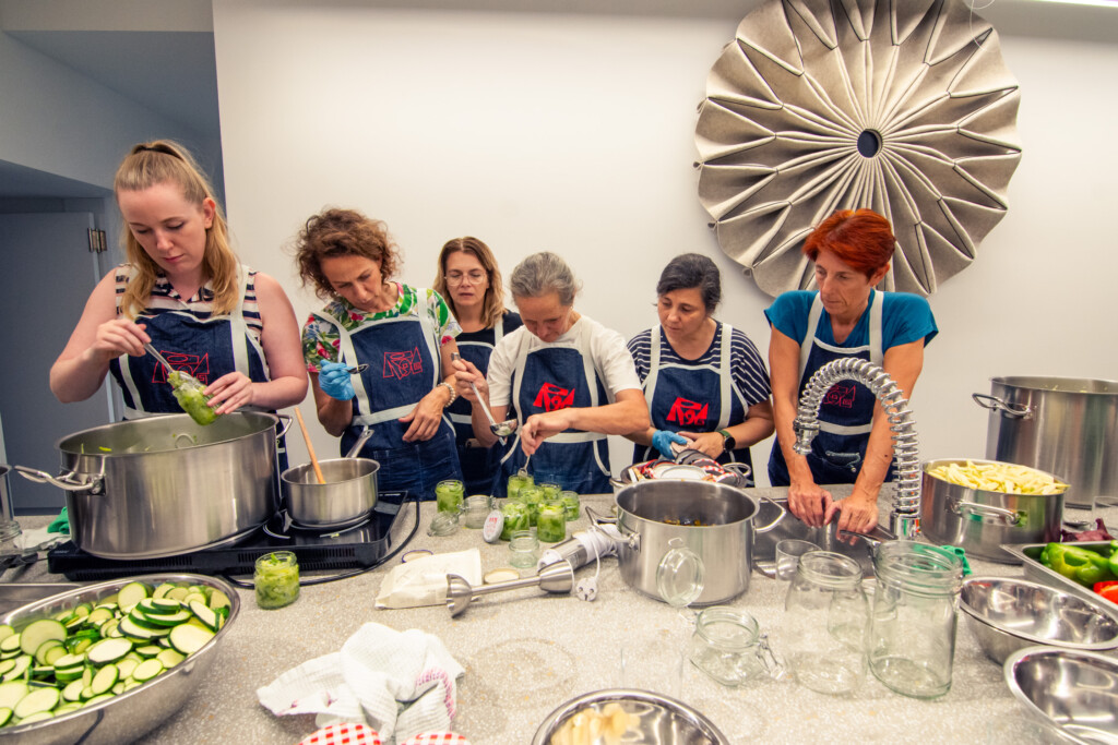 Umetnost protiv nepravde 3 Center Rog Food Lab Photo by Domen Nan