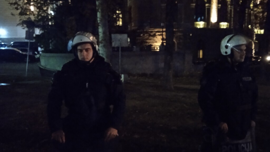 Šta je reporter Radara video na dan mitinga u Ćacilendu 4 IMG 20251105 181446